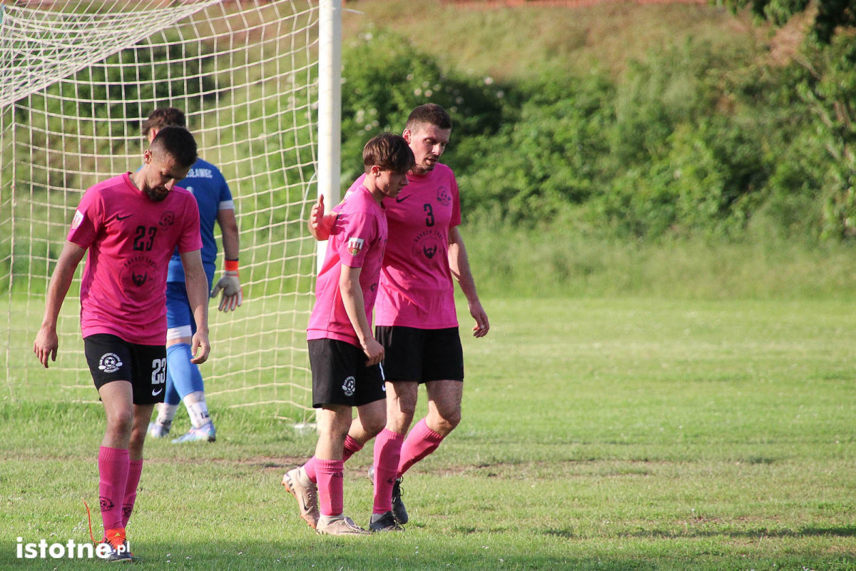 Galeria z meczu BKS II Bolesławiec - KS Kolonia Bolesławiec