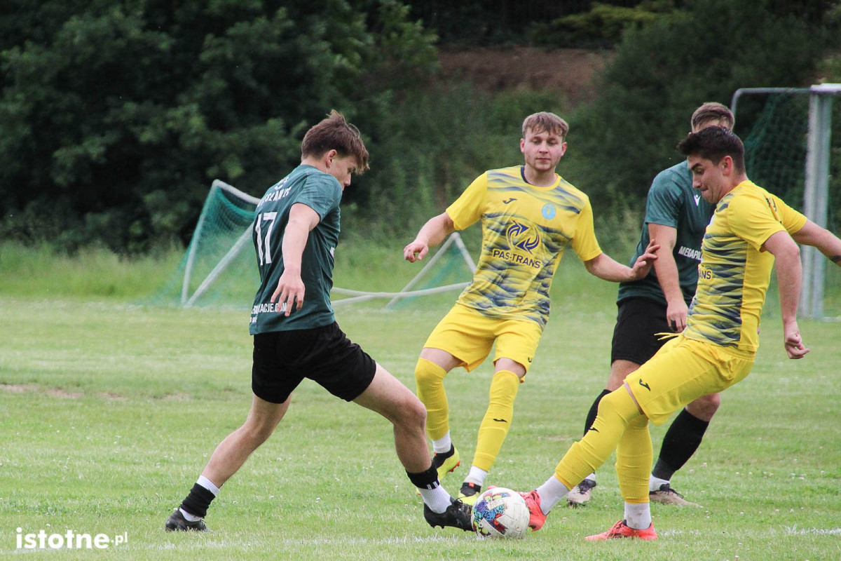 Galeria z meczu BKS Bolesławiec - Gryf Gryfów Śląski