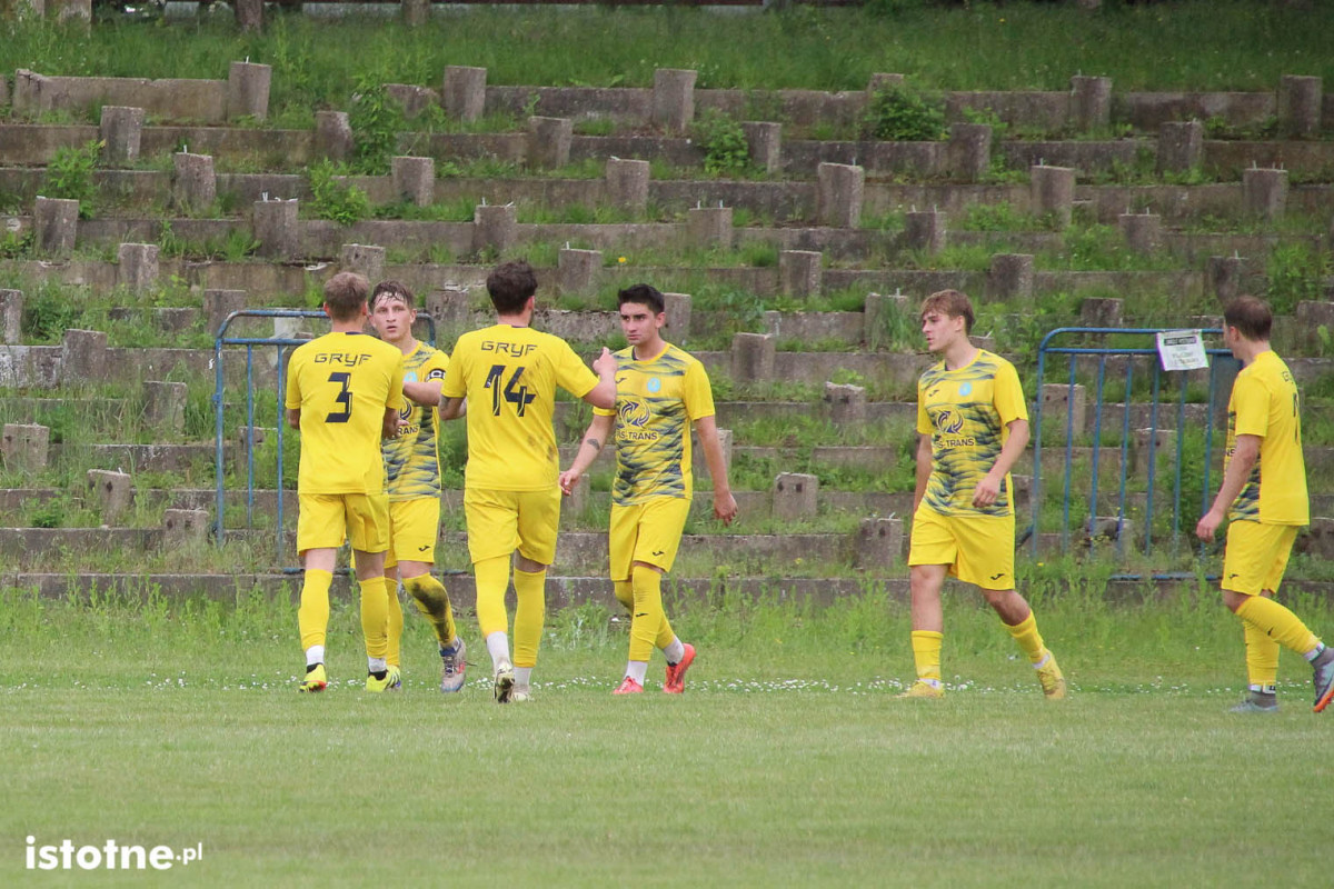 Galeria z meczu BKS Bolesławiec - Gryf Gryfów Śląski