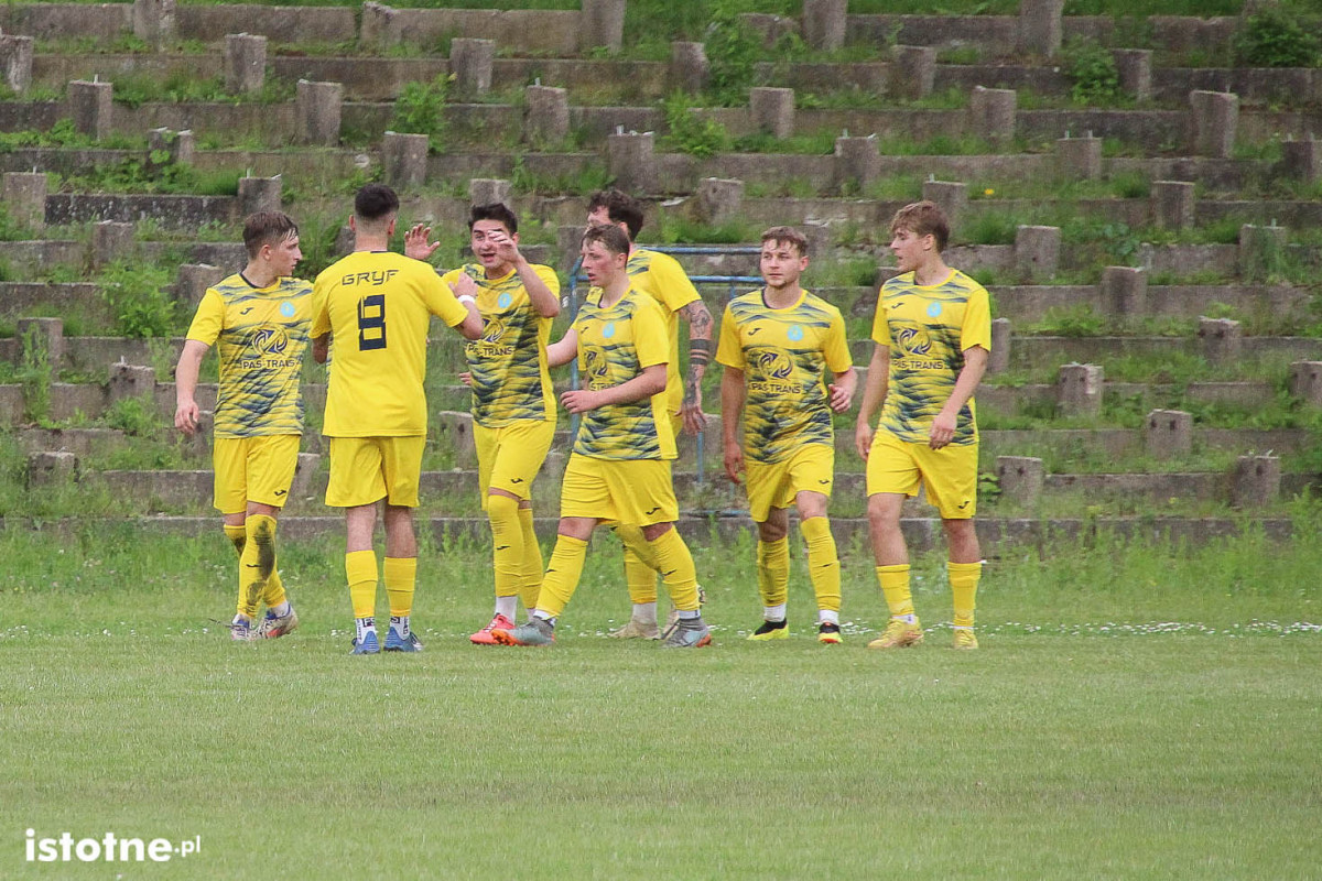 Galeria z meczu BKS Bolesławiec - Gryf Gryfów Śląski