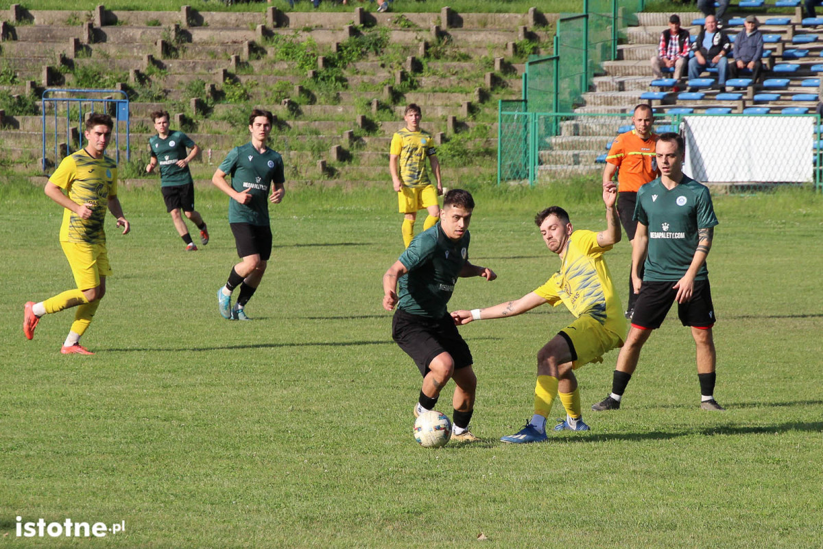 Galeria z meczu BKS Bolesławiec - Gryf Gryfów Śląski