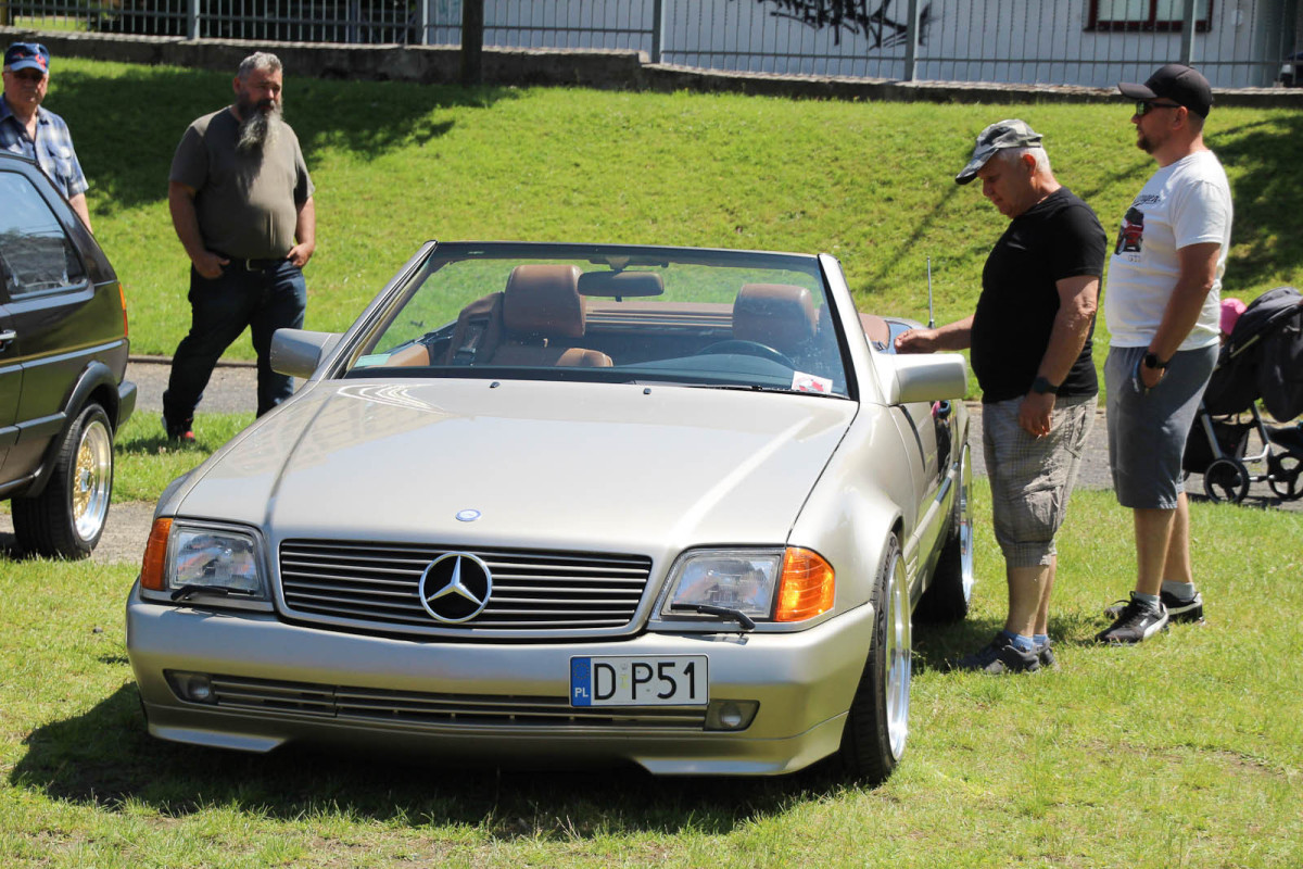 Zabytkowe pojazdy w Bolesławcu