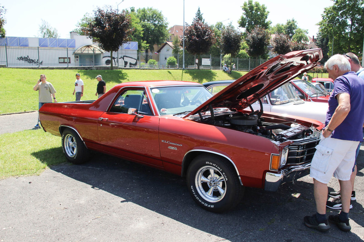 Zabytkowe pojazdy w Bolesławcu