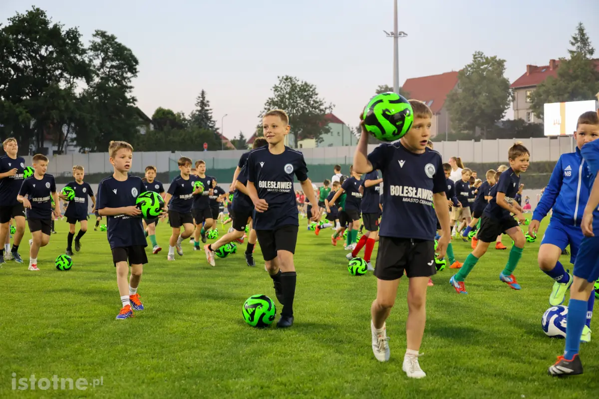 Uroczystość otwarcia stadionu w Bolesławcu