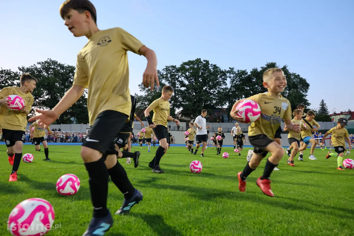 Uroczystość otwarcia stadionu w Bolesławcu