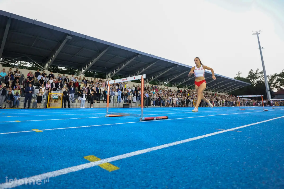 Uroczystość otwarcia stadionu w Bolesławcu