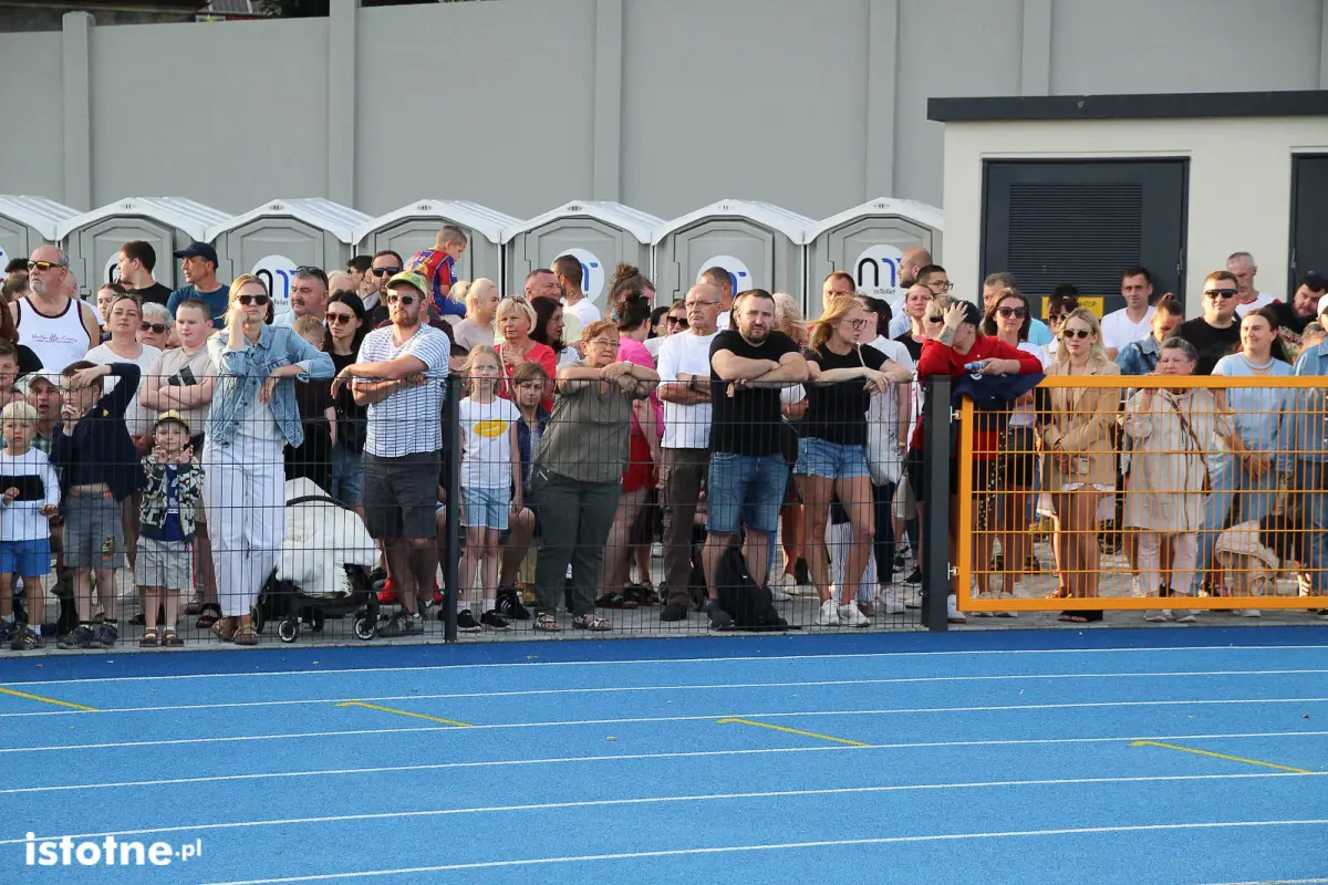 Uroczystość otwarcia stadionu w Bolesławcu