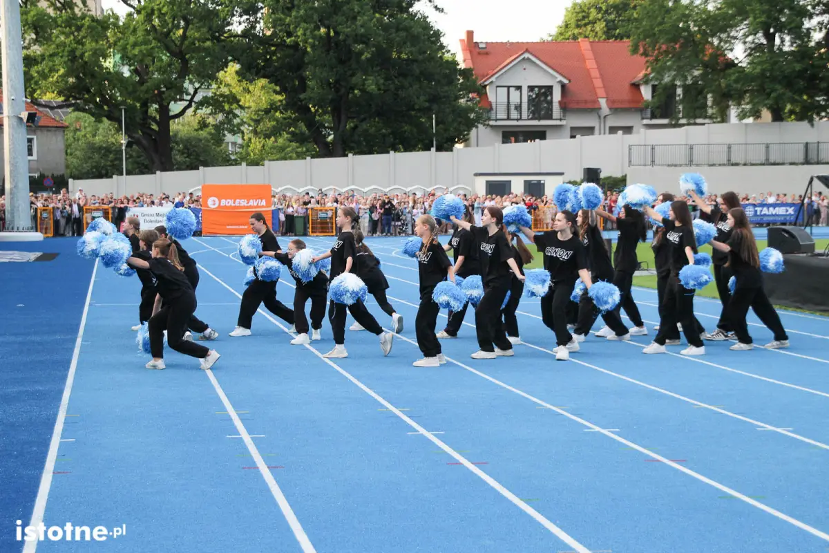 Uroczystość otwarcia stadionu w Bolesławcu