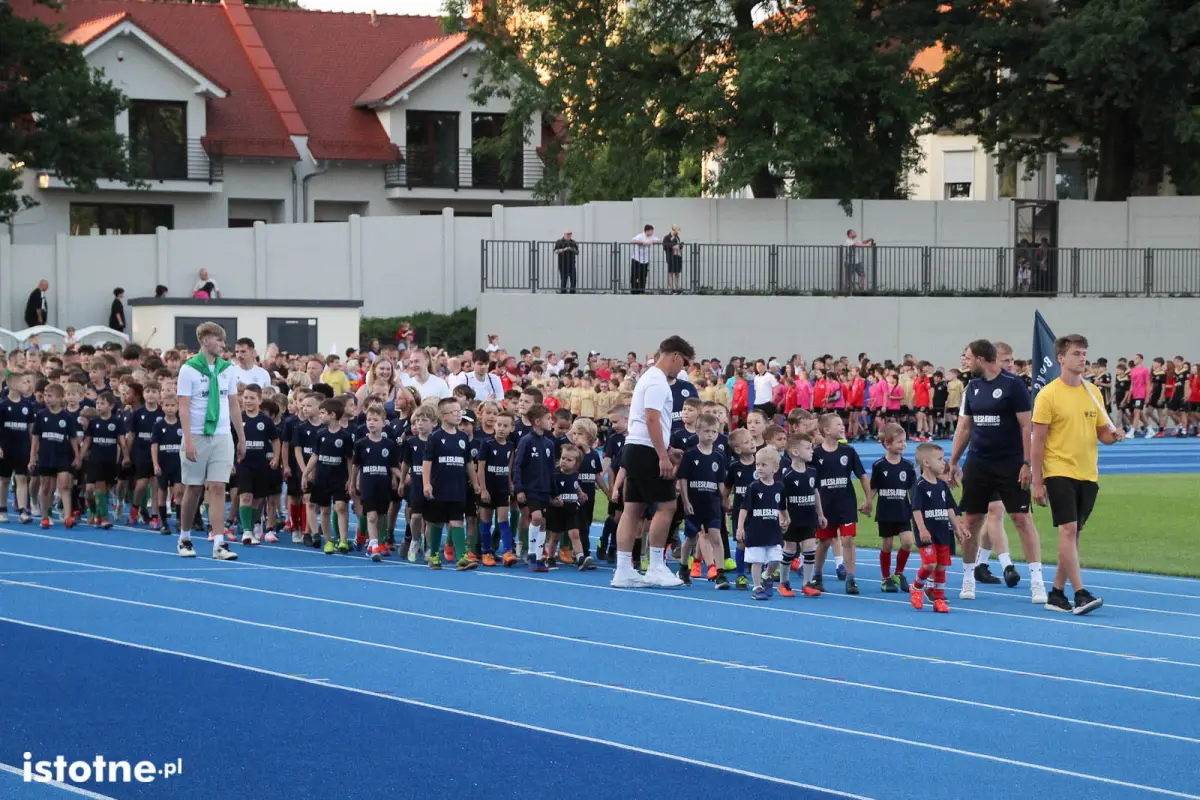 Uroczystość otwarcia stadionu w Bolesławcu