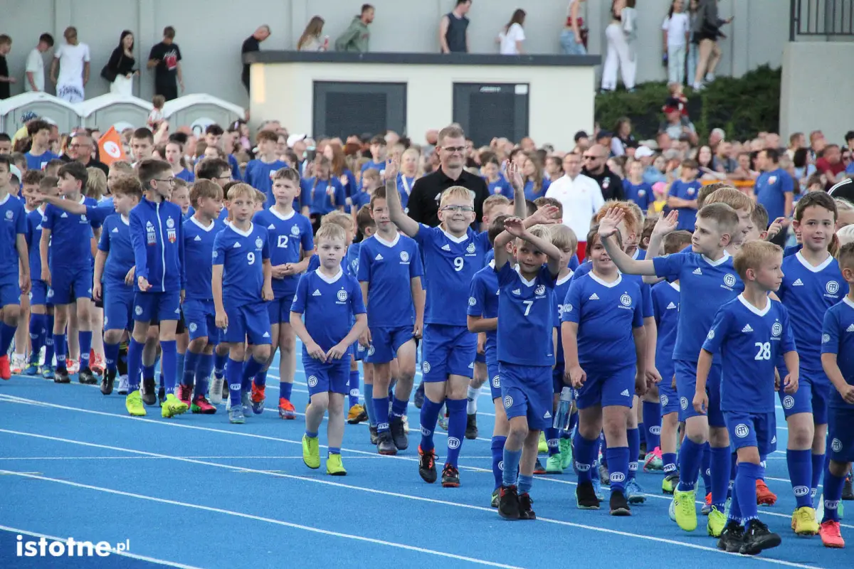 Uroczystość otwarcia stadionu w Bolesławcu