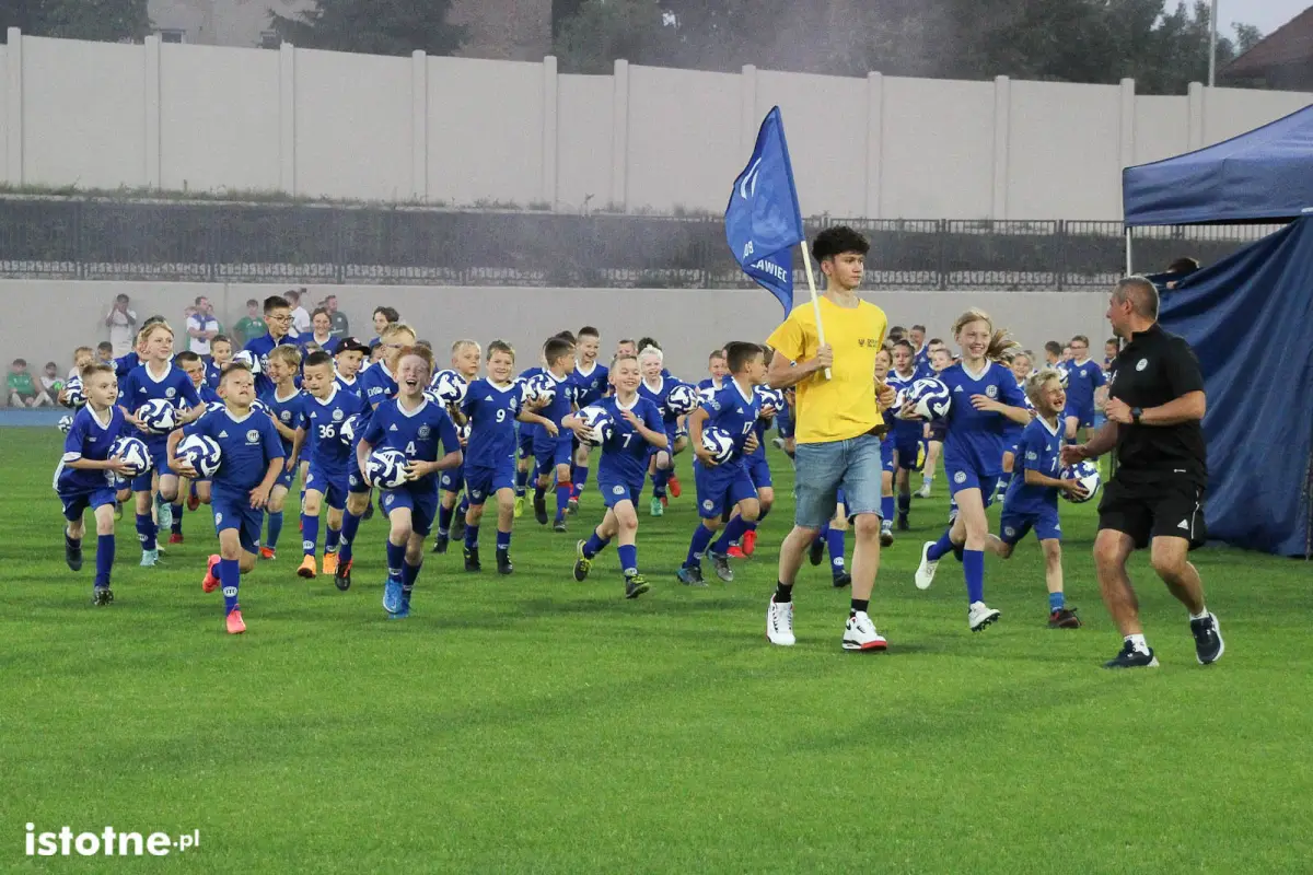 Uroczystość otwarcia stadionu w Bolesławcu