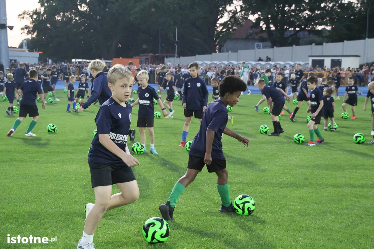 Uroczystość otwarcia stadionu w Bolesławcu