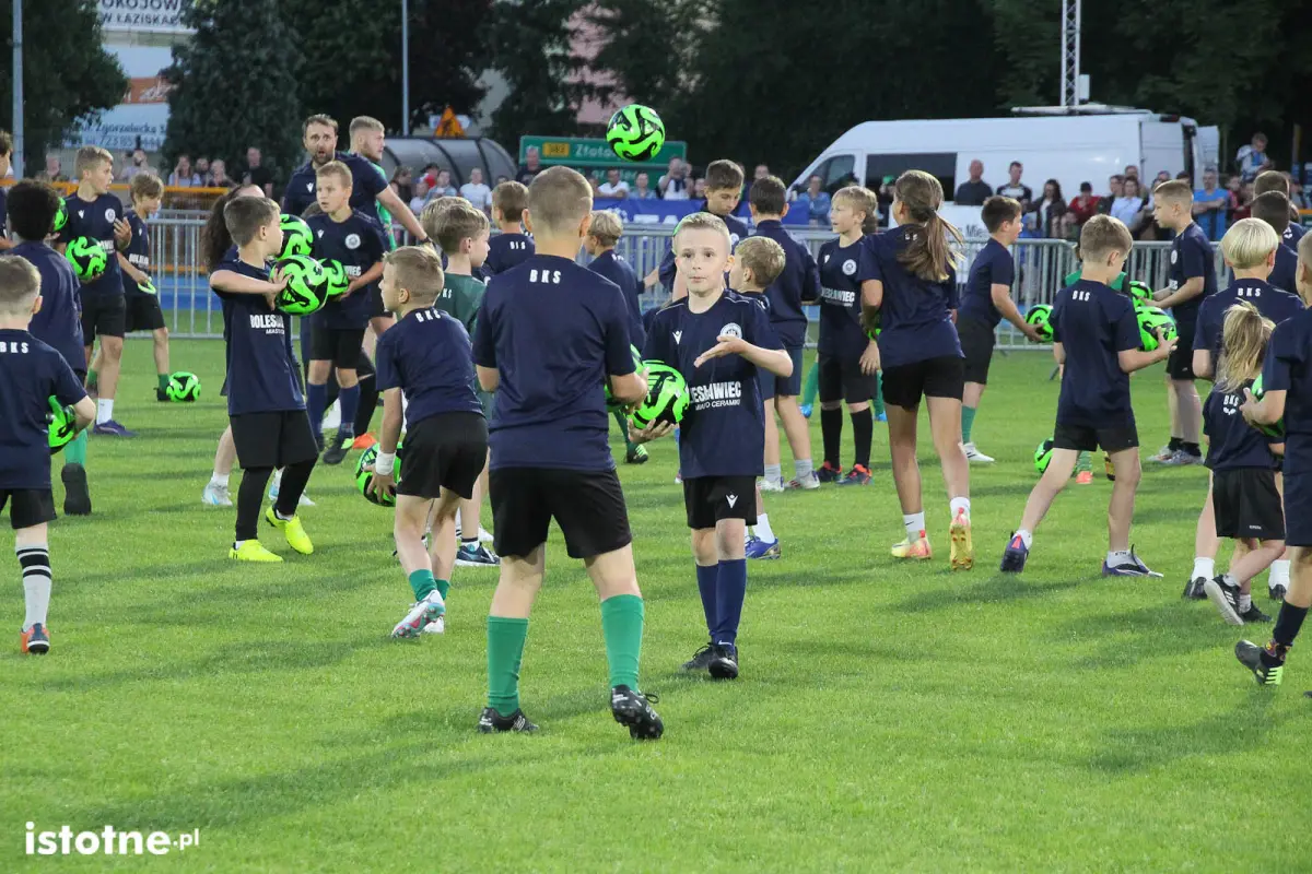 Uroczystość otwarcia stadionu w Bolesławcu