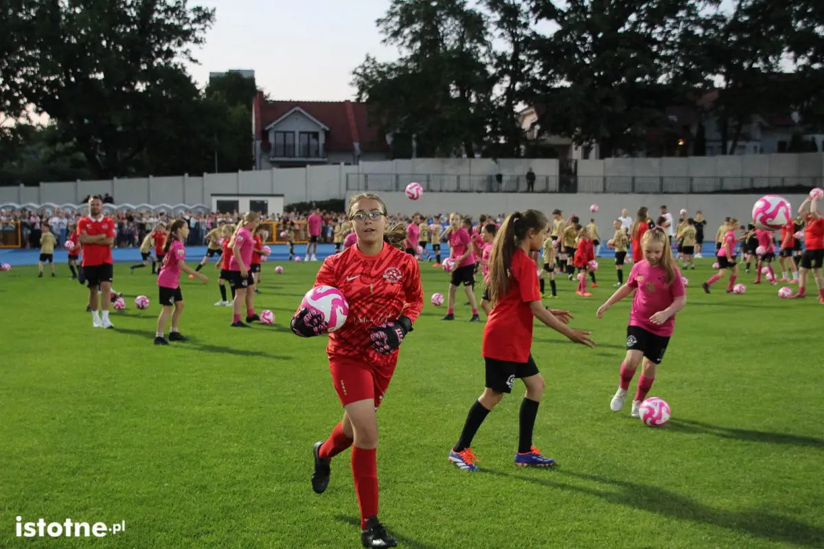Uroczystość otwarcia stadionu w Bolesławcu