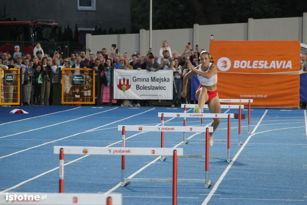 Uroczystość otwarcia stadionu w Bolesławcu