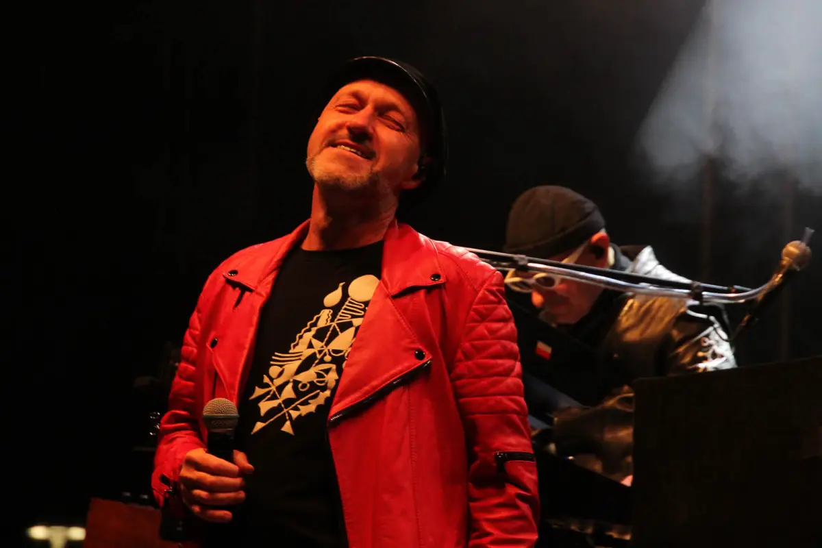 Koncert zespołu Kombi Łosowski oraz pokaz laserów