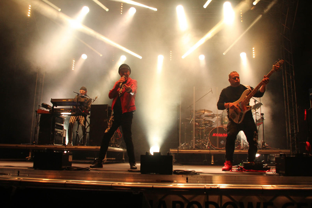 Koncert zespołu Kombi Łosowski oraz pokaz laserów