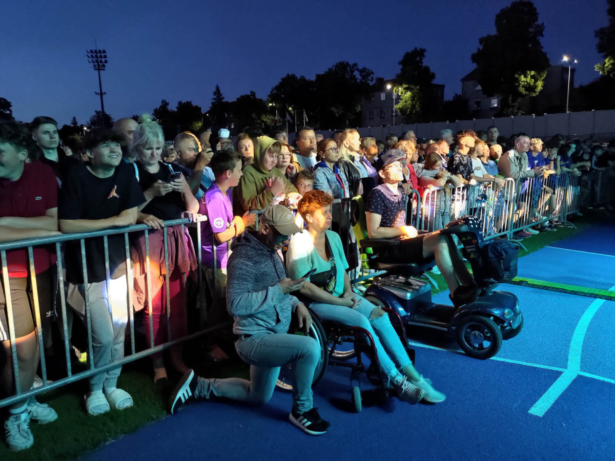 Koncert zespołu Kombi Łosowski oraz pokaz laserów