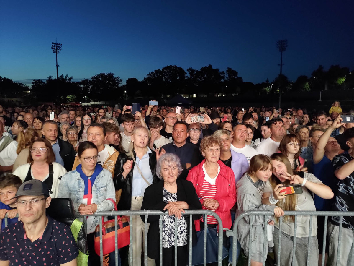 Koncert zespołu Kombi Łosowski oraz pokaz laserów