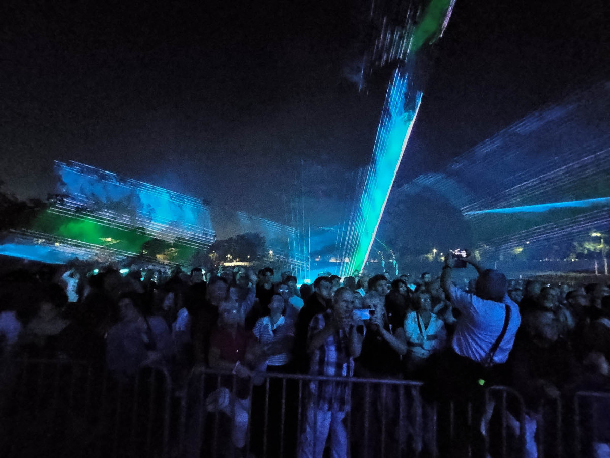 Koncert zespołu Kombi Łosowski oraz pokaz laserów