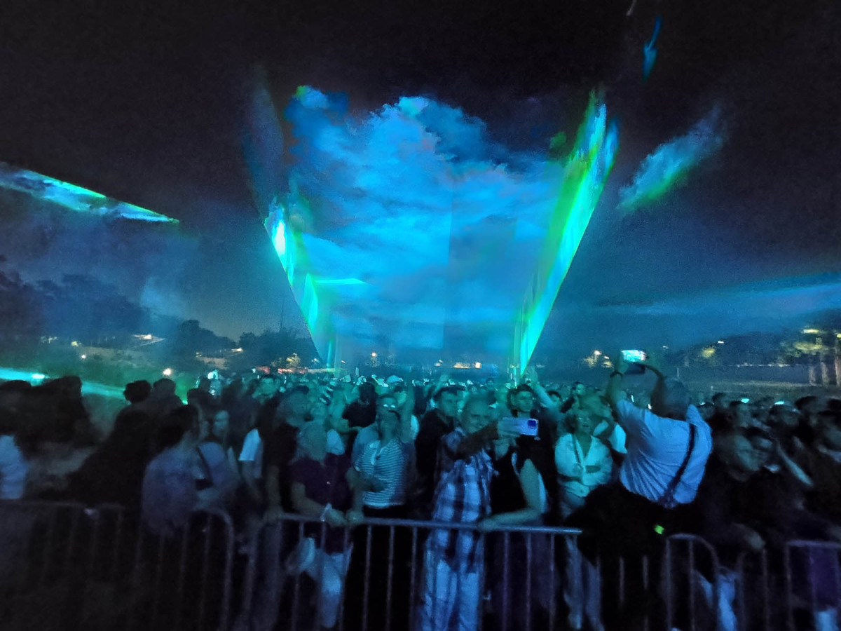 Koncert zespołu Kombi Łosowski oraz pokaz laserów