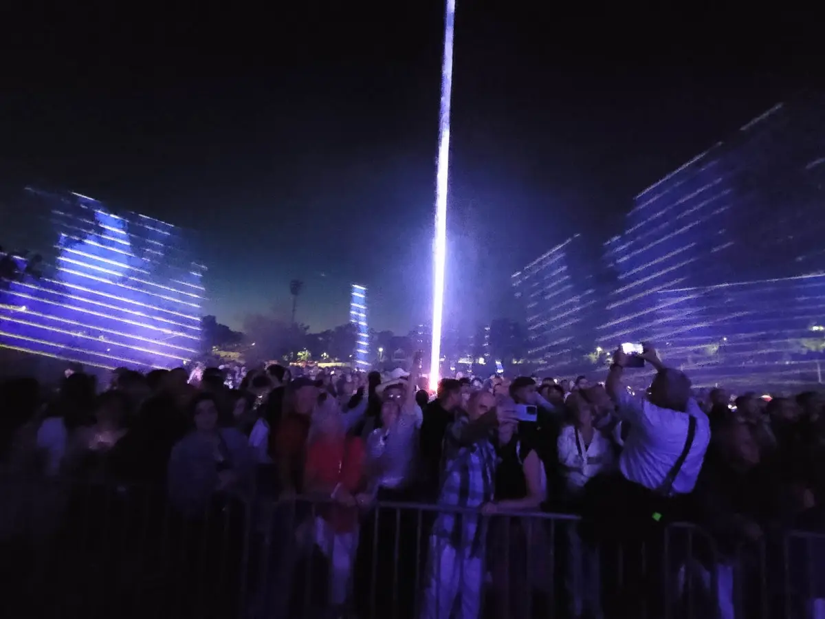 Koncert zespołu Kombi Łosowski oraz pokaz laserów
