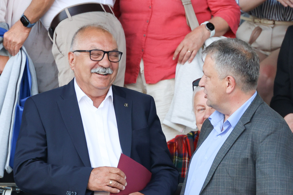 Cezary Przybylski wiceprzewodniczący sejmiku województwa dolnośląskiego i Tomasz Gabrysiak starosta bolesławiecki