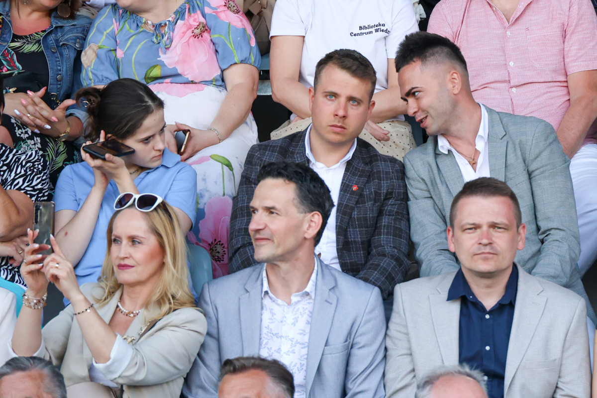 Małgorzata i Maciej Małkowscy, Łukasz Molak radny Rady Miasta Impuls Lokalny, radny Dawid Sarbak PiS i radny Rafał Więcewicz PiS