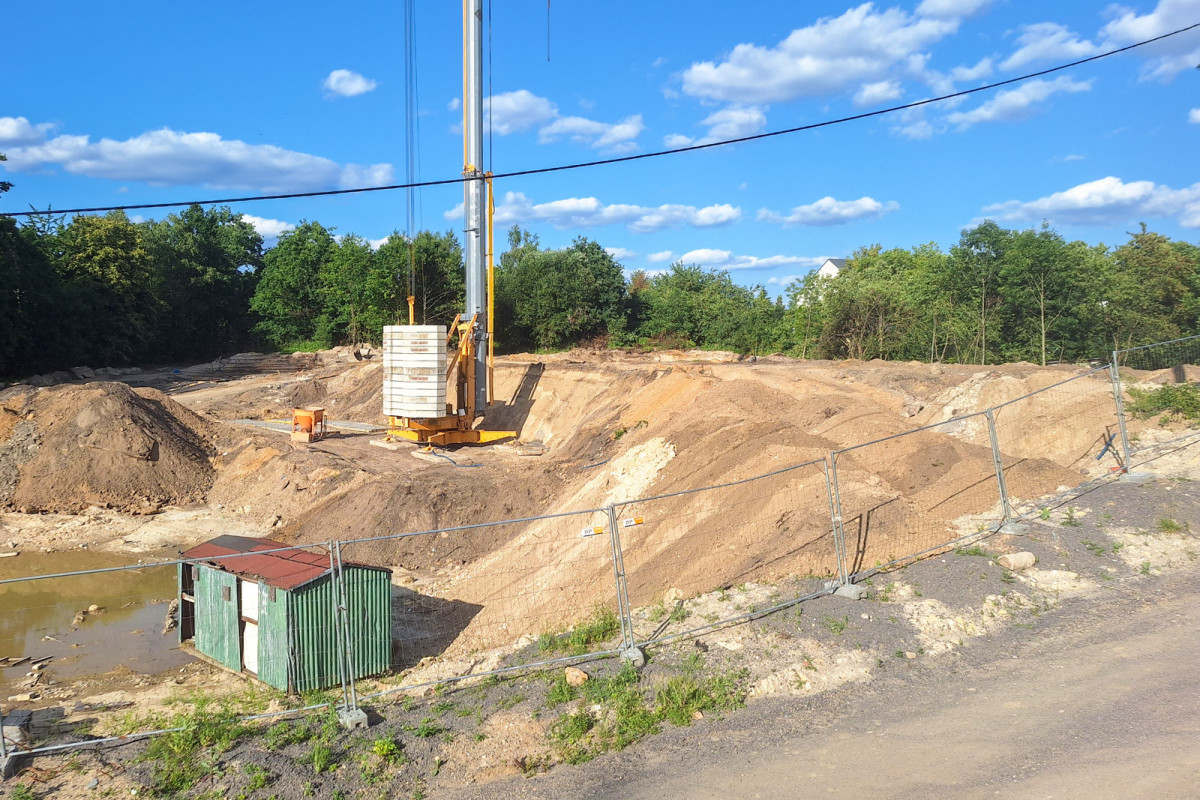 Budowa wieżowców przy ul. Hutniczej w Bolesławcu
