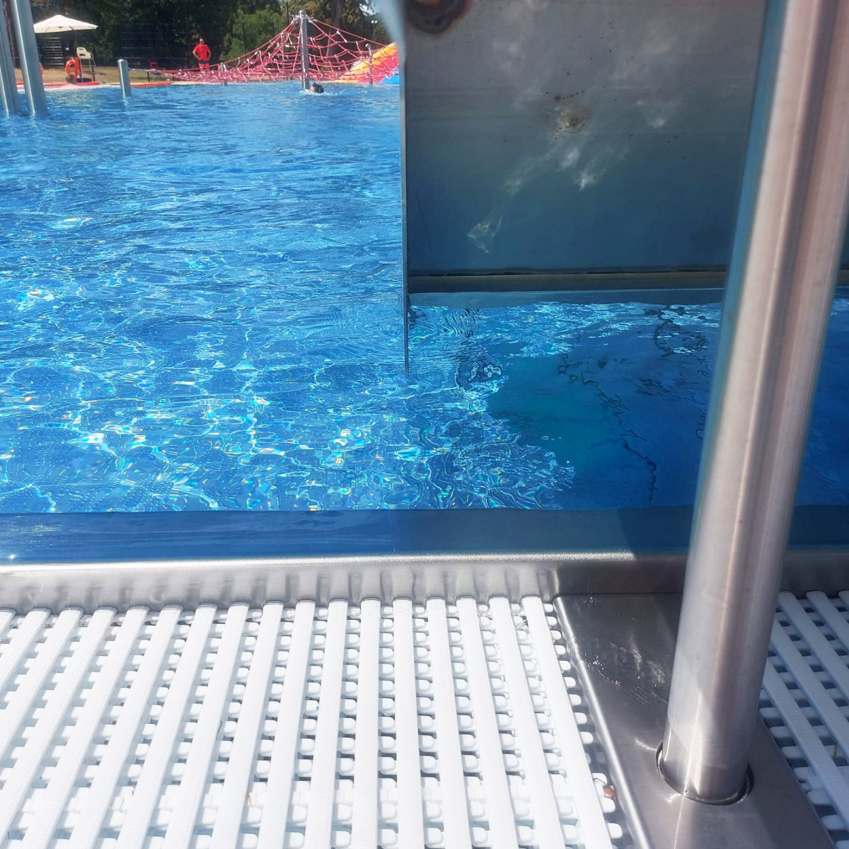 9-latek trafił na SOR po wizycie na nowych basenach