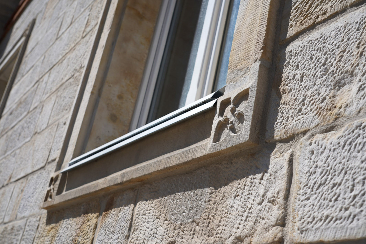 Renowacja elewacji zabytkowych budynków ZSOiZ w Bolesławcu