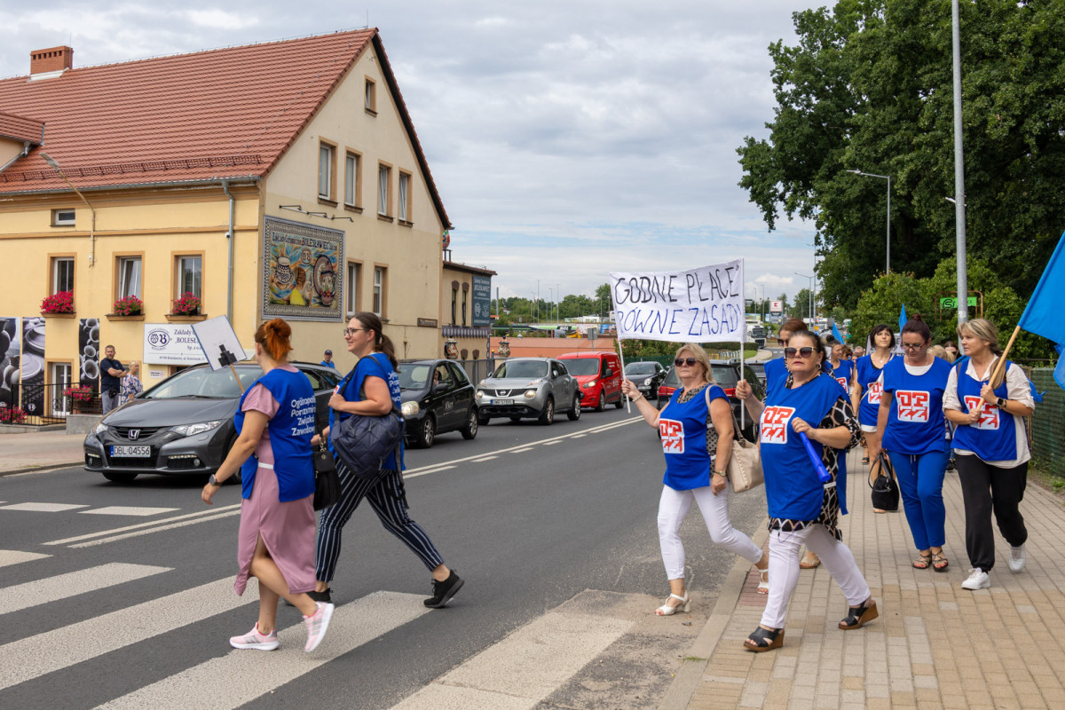 Protest w najstarszym zakładzie ceramicznym w Bolesławcu