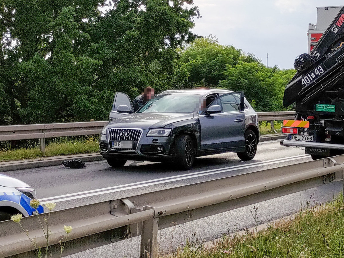 Karambol na obwodnicy. Zderzyły się cztery samochody