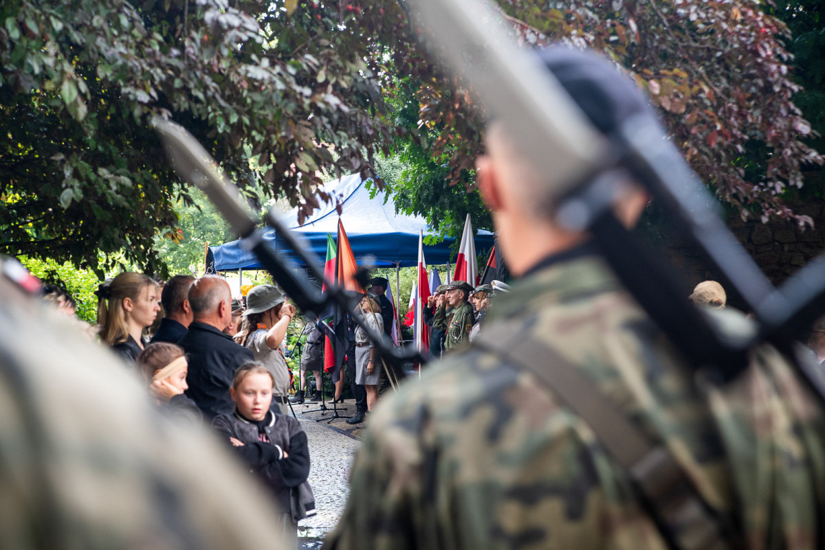 Hołd bohaterom Powstania Warszawskiego w 81. rocznicę