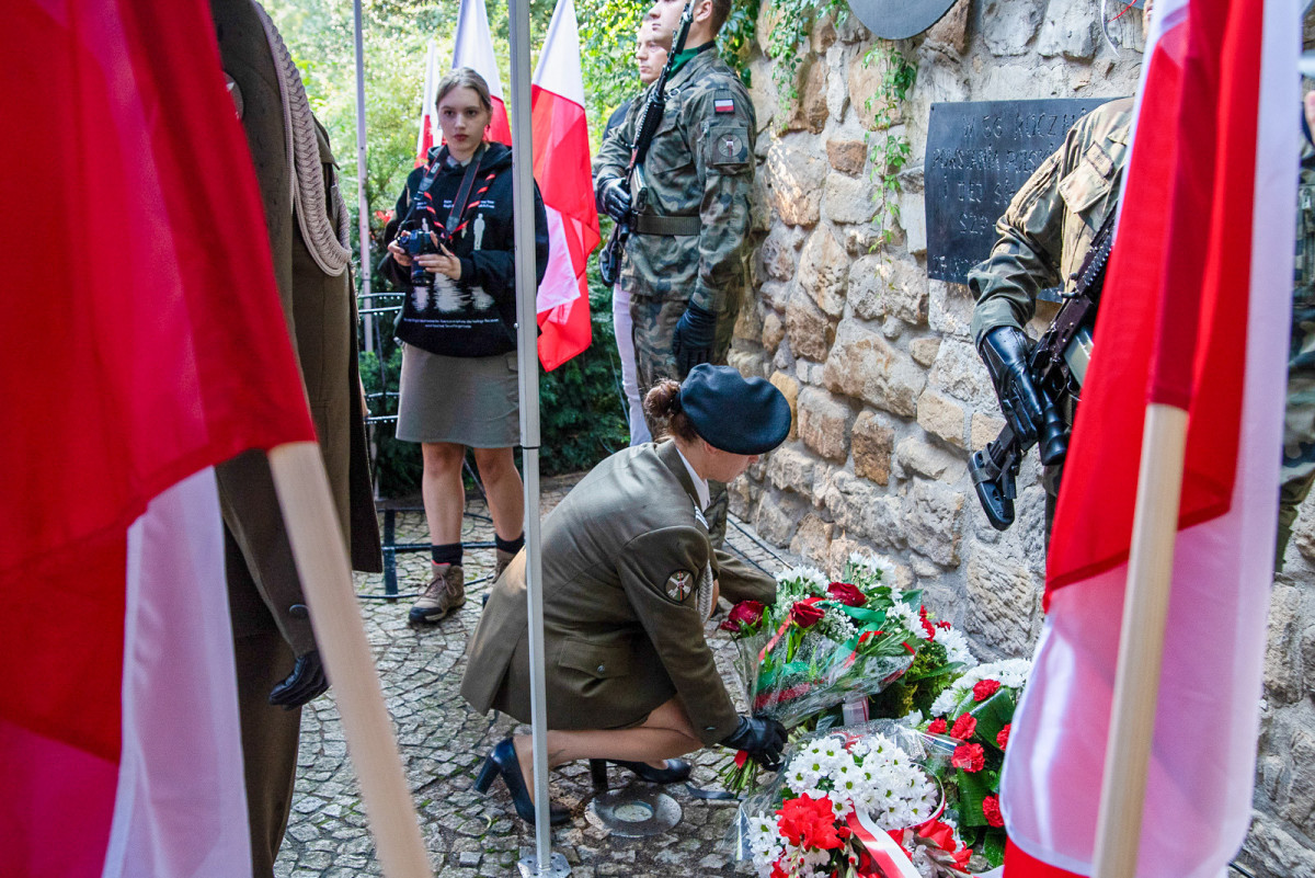 Hołd bohaterom Powstania Warszawskiego w 81. rocznicę