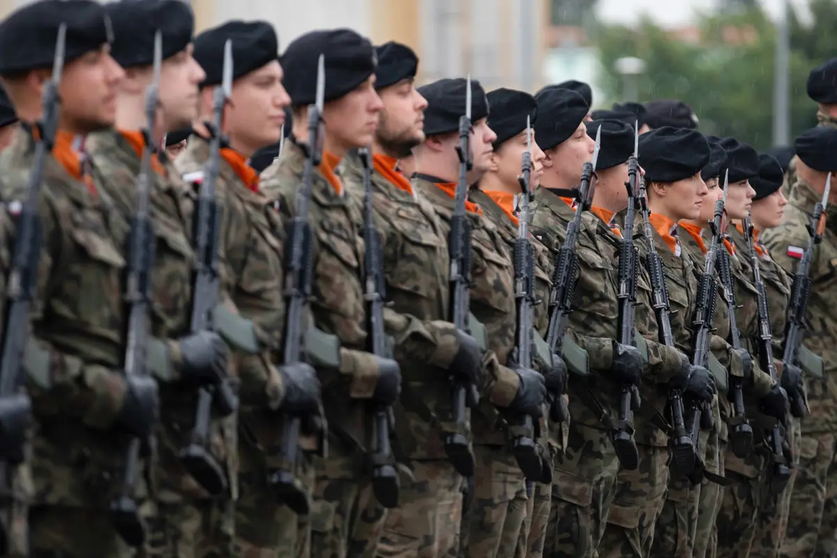 Uroczystość w 10 Brygadzie Kawalerii Pancernej w Świętoszowie