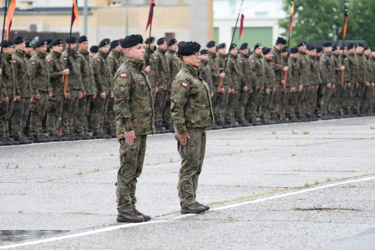Uroczystość w 10 Brygadzie Kawalerii Pancernej w Świętoszowie