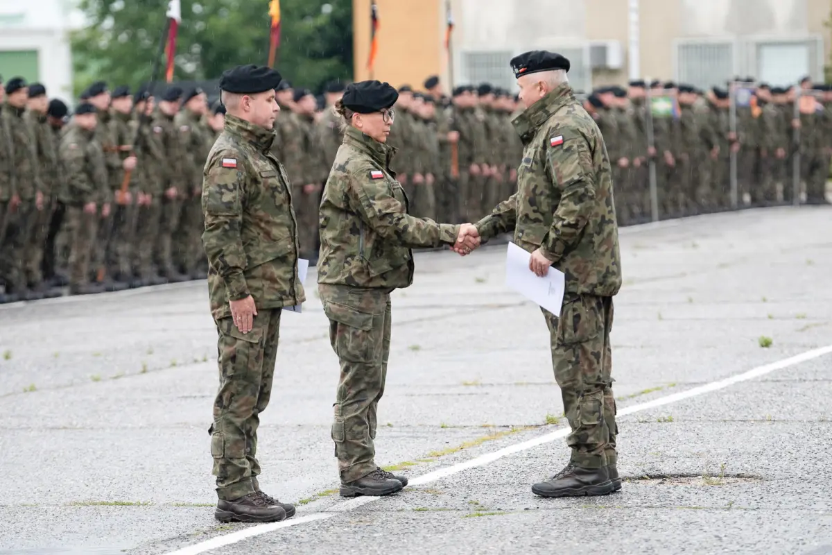 Uroczystość w 10 Brygadzie Kawalerii Pancernej w Świętoszowie