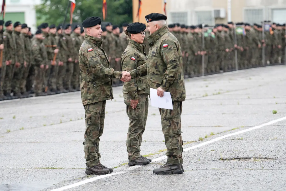 Uroczystość w 10 Brygadzie Kawalerii Pancernej w Świętoszowie