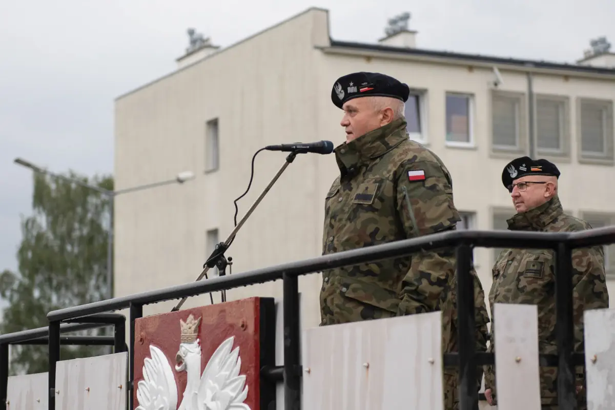 Uroczystość w 10 Brygadzie Kawalerii Pancernej w Świętoszowie