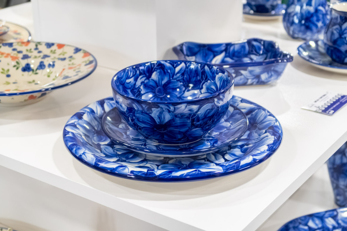 Nowe wzory ceramiki z Bolesławca