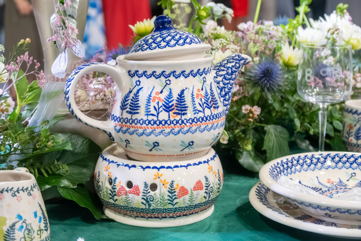 Ceramika Lady Blue na wystawie „Najnowsze wzornictwo w ceramice bolesławieckiej”