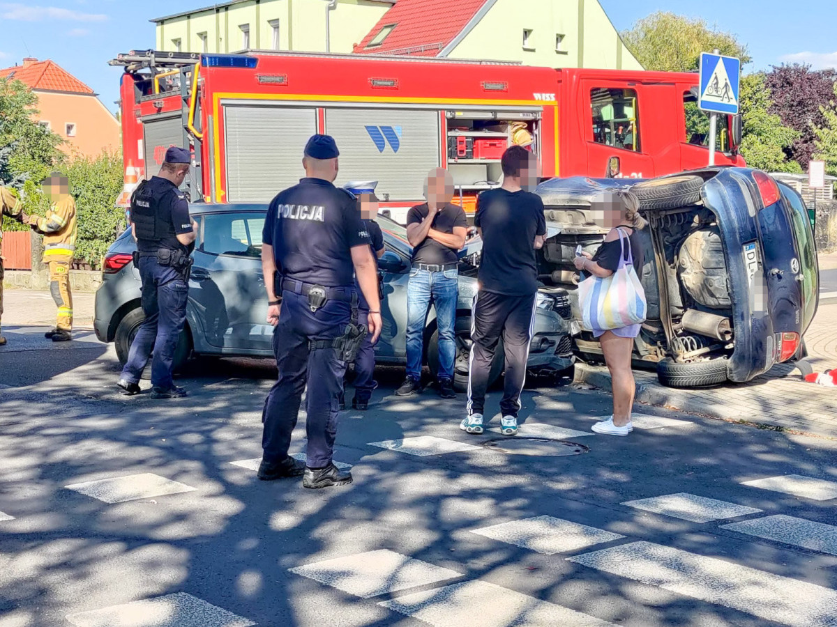 Wypadek koło stadionu. Jedna osoba ranna