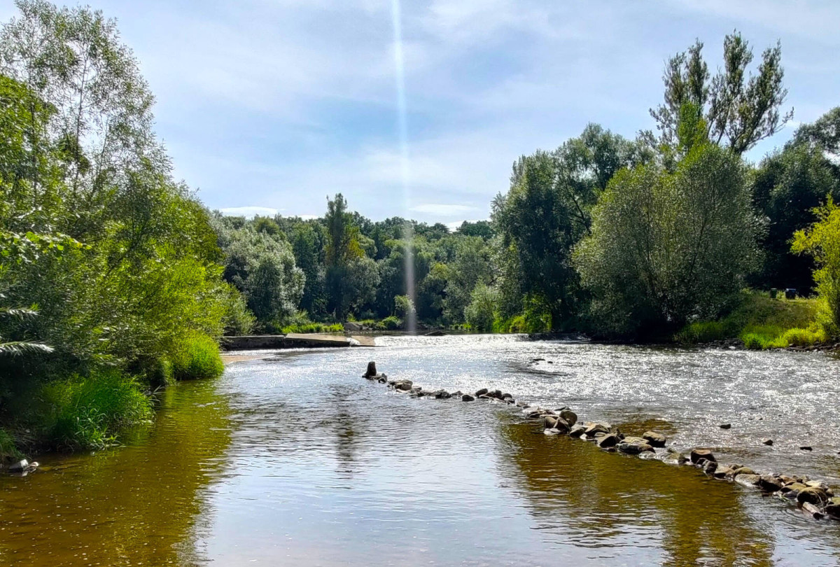 W tym miejscu na rzece Bóbr wojsko zbuduje most tymczasowy