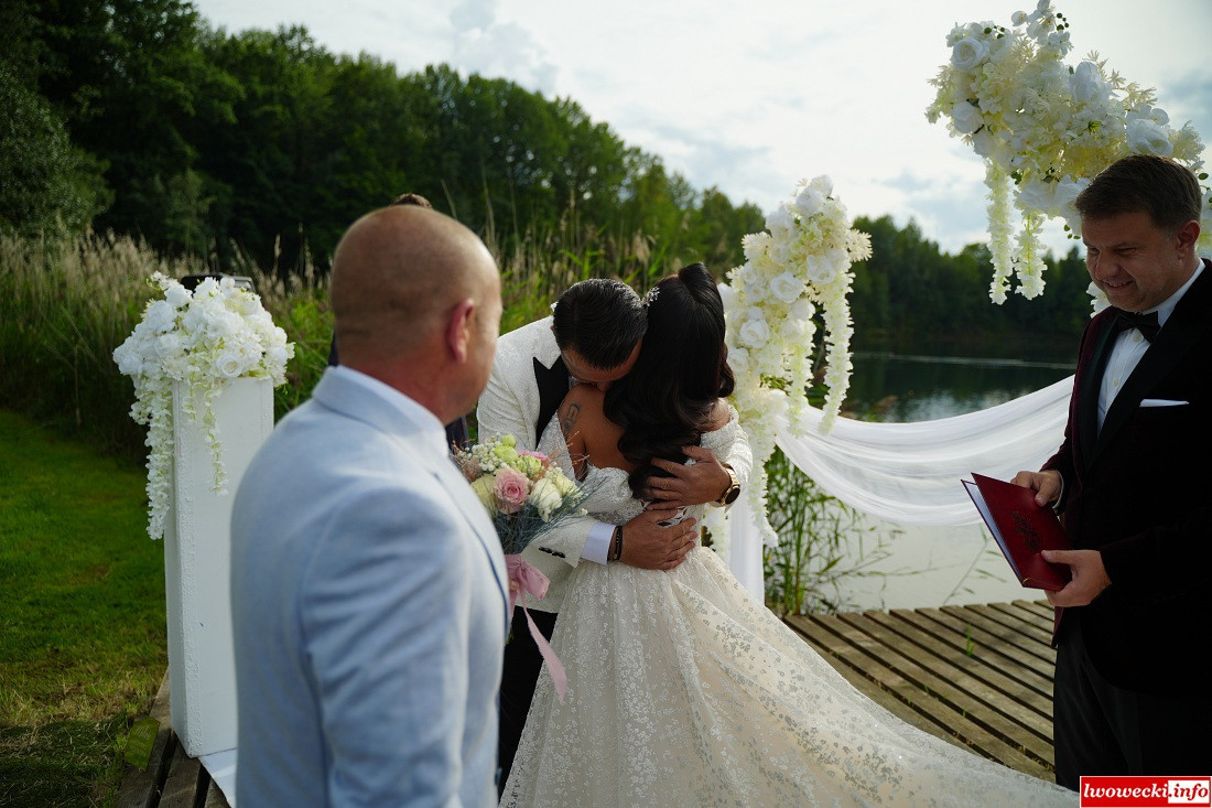 Burmistrz Gryfowa Śląskiego wziął ślub. Uroczystość odprawił prezydent Opola