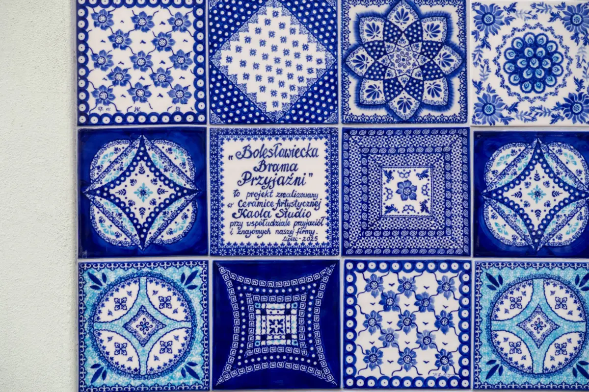 Mozika ceramiczna przy ulicy Prusa w Bolesławcu