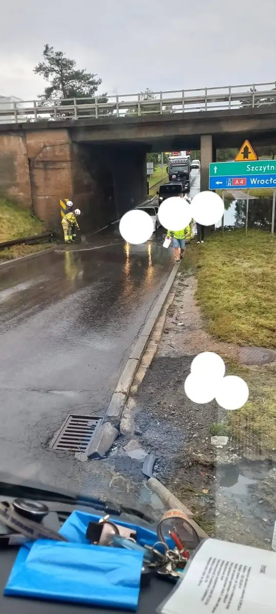 Akcja strażaków pod A4