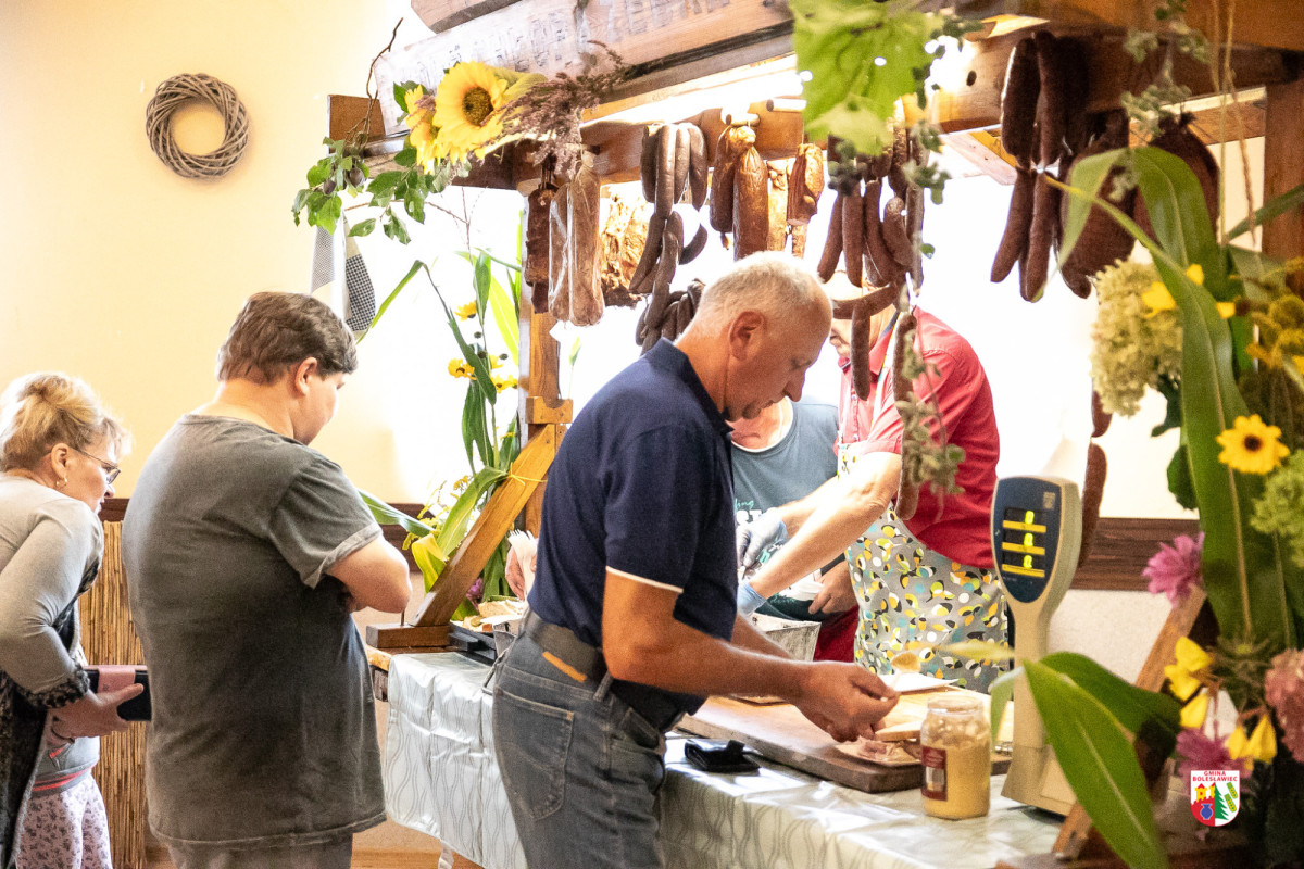 Uczestnicy Bałkańskiej Karczmy w Łące