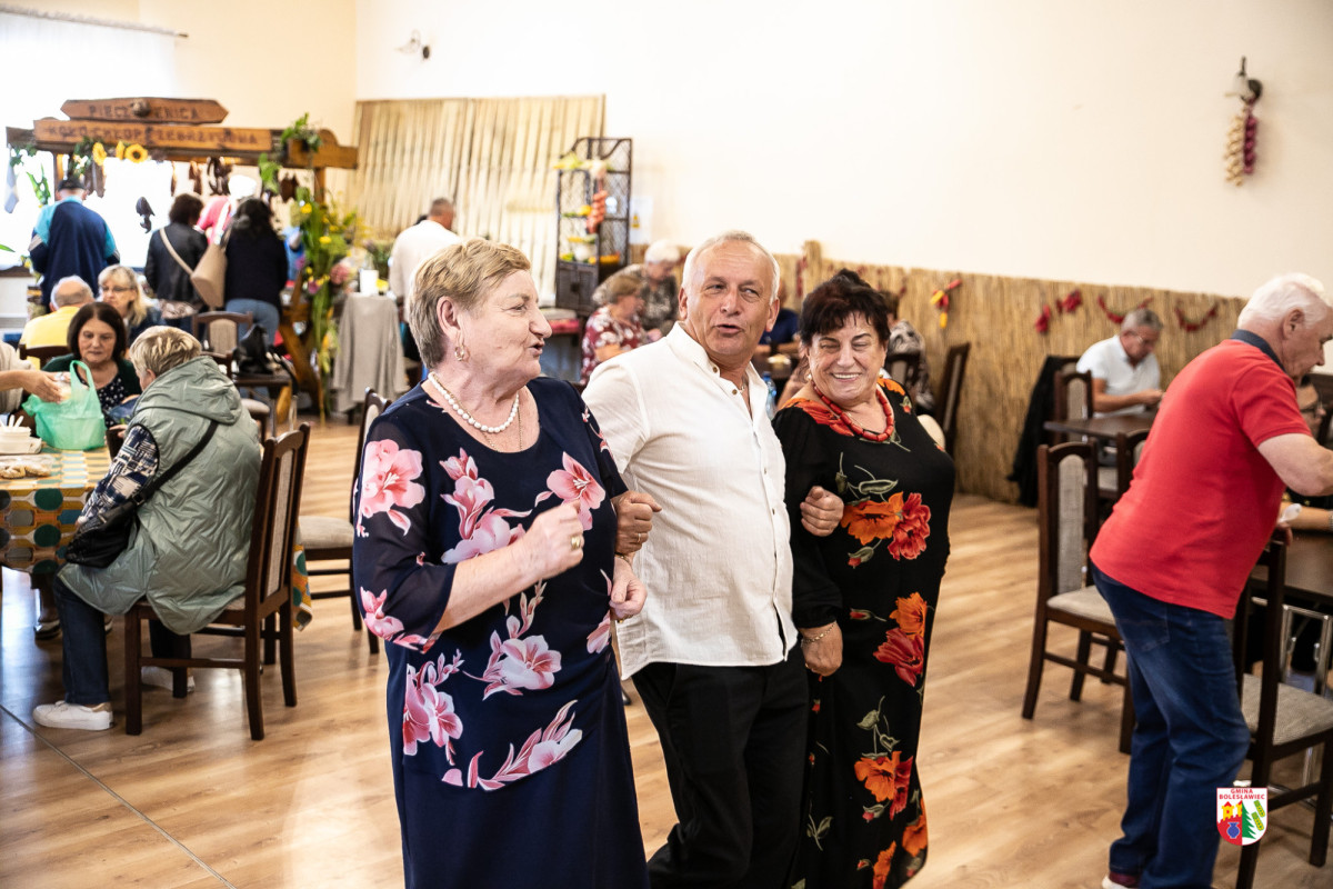 Uczestnicy Bałkańskiej Karczmy w Łące