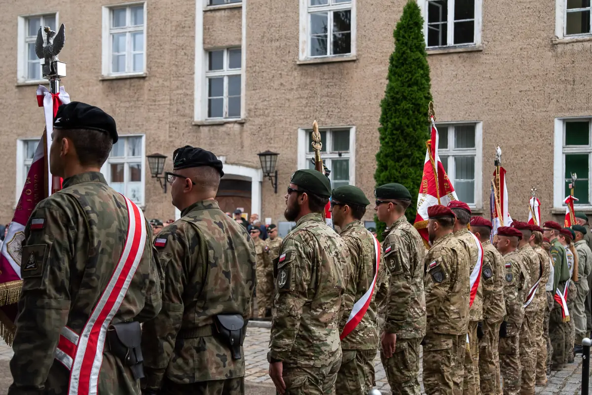 Uroczystość w 23 Śląskim Pułku Artylerii w Bolesławcu